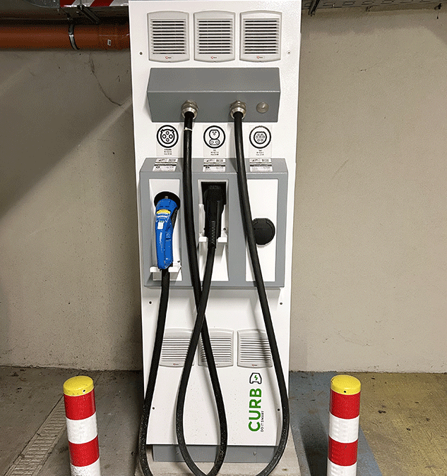 Új CURB autótöltők Egerben